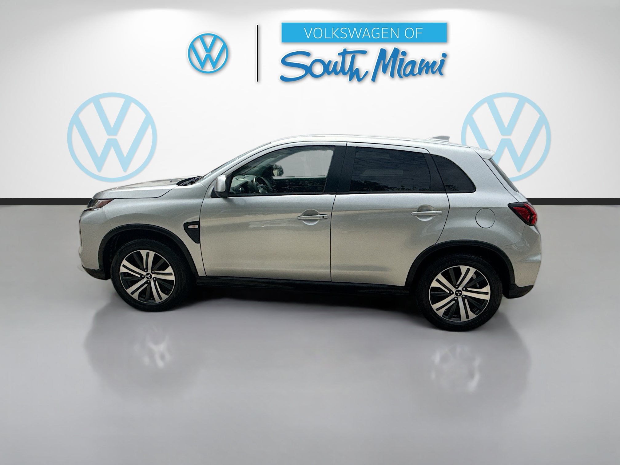 Used 2021 Mitsubishi Outlander Sport ES FWD image 4