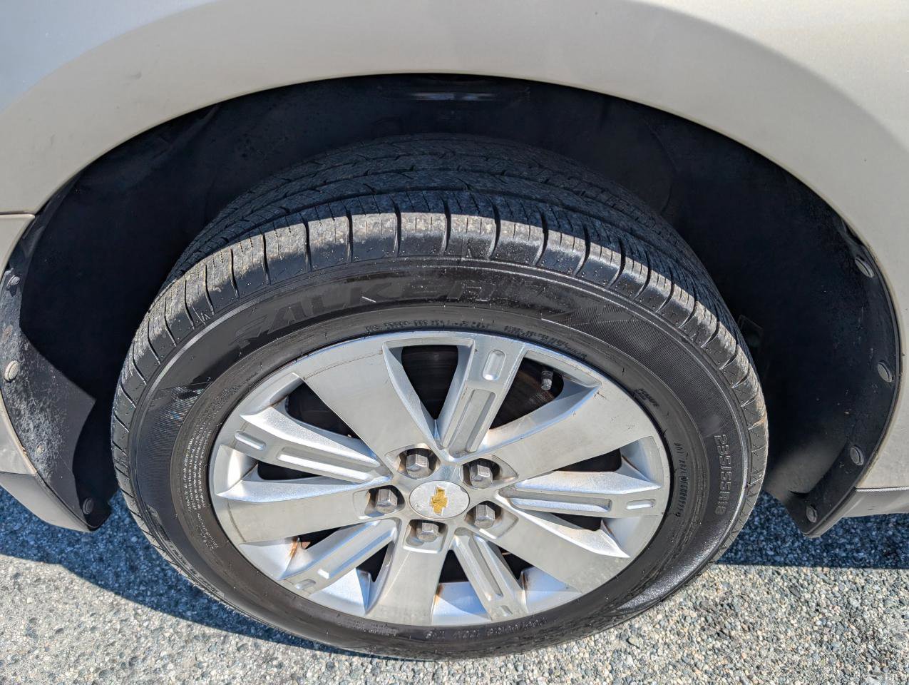 Used 2011 Chevrolet Equinox LT w/ Driver Convenience Package image 12