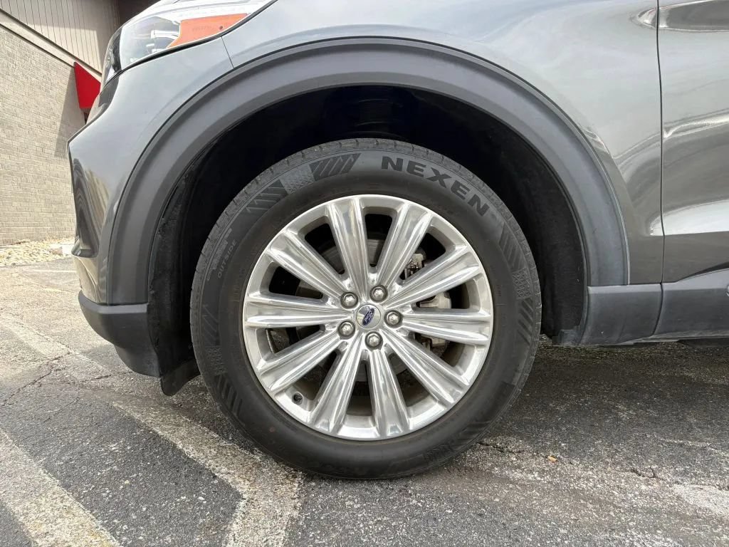 Used 2020 Ford Explorer Limited AWD/4WD image 36