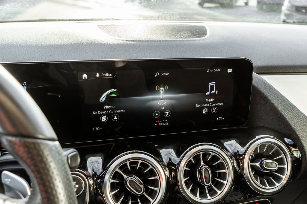 Used 2022 Mercedes-Benz GLA 35 AMG 4MATIC image 18