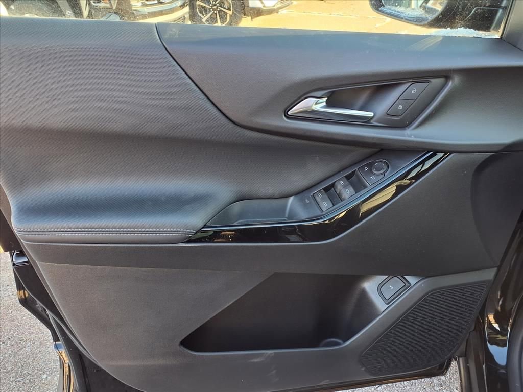 New 2026 Chevrolet Equinox LT w/ Convenience Package II image 12