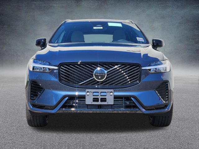 New 2026 Volvo XC60 T8 Plus w/ Protection Package Premier AWD/4WD image 2