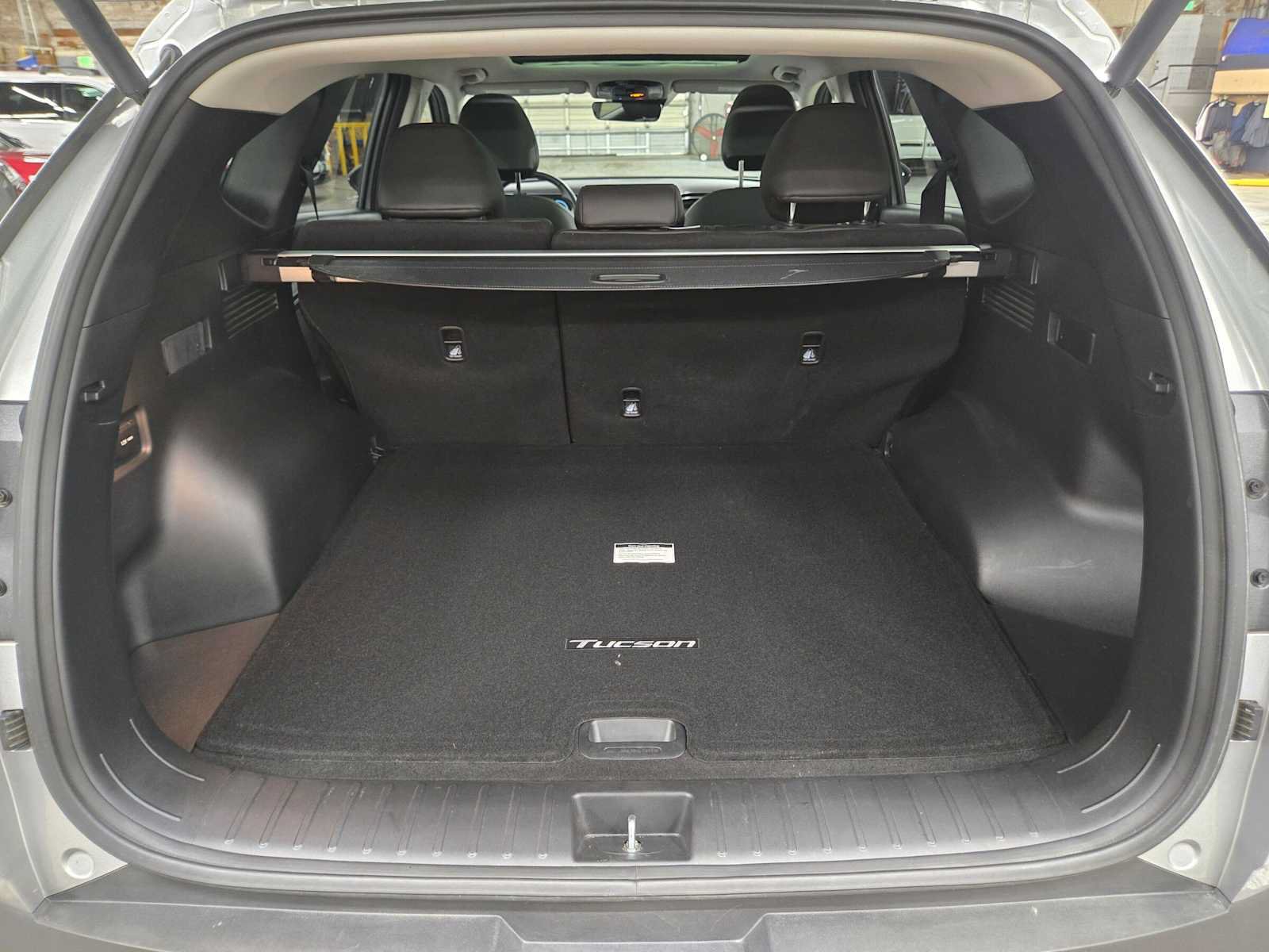 Used 2023 Hyundai Tucson SEL w/ Cargo Package AWD/4WD image 13