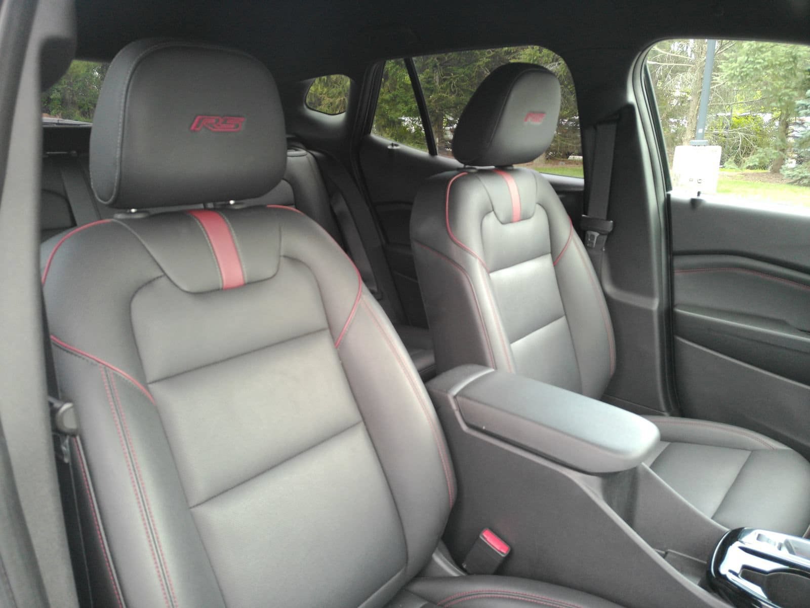 Certified 2024 Chevrolet Trax RS w/ Driver Confidence Package FWD image 17