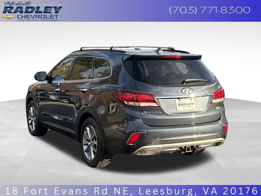 Used 2018 Hyundai Santa Fe SE AWD/4WD image 3
