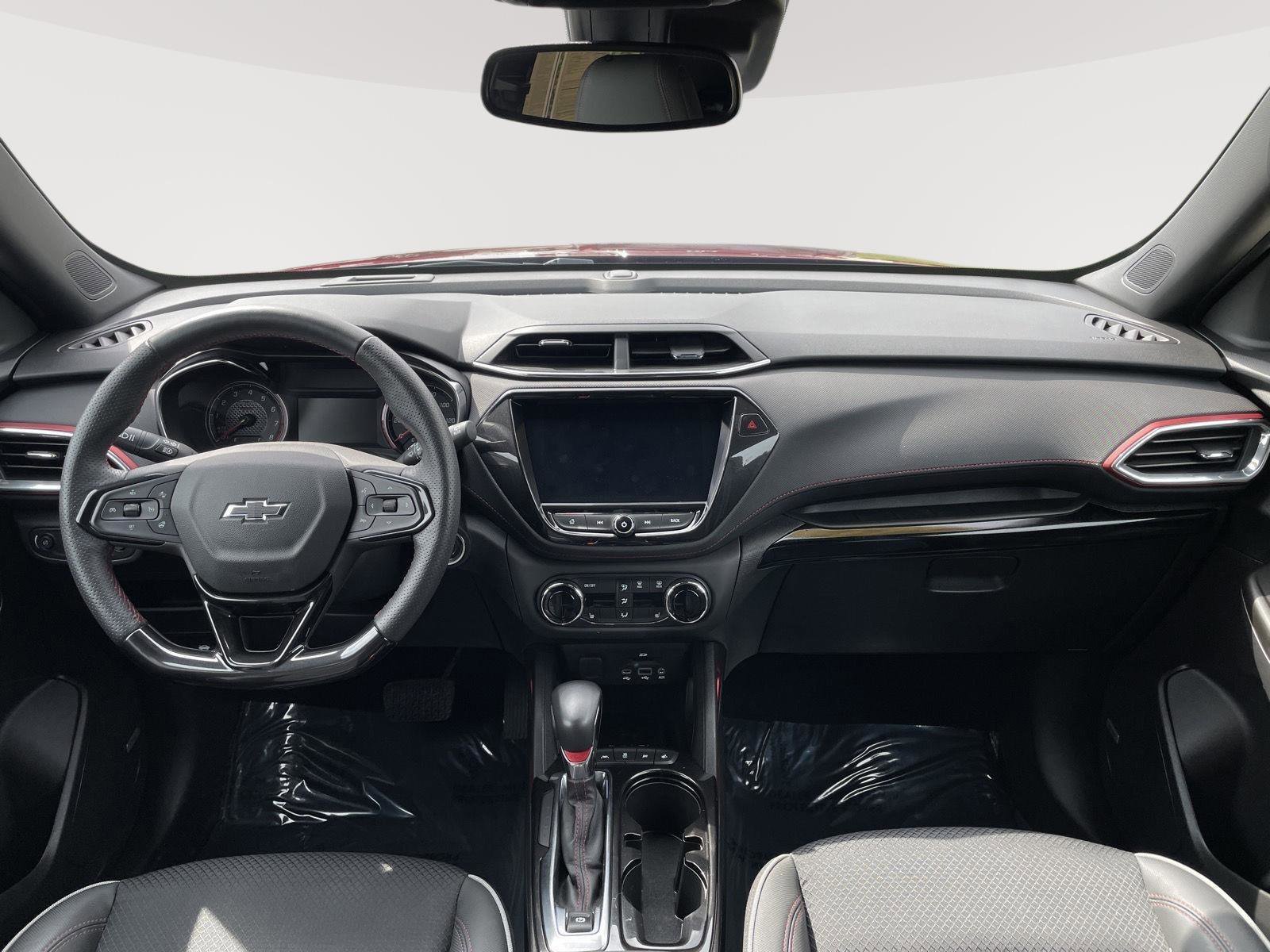 Used 2022 Chevrolet TrailBlazer RS w/ Technology Package image 25