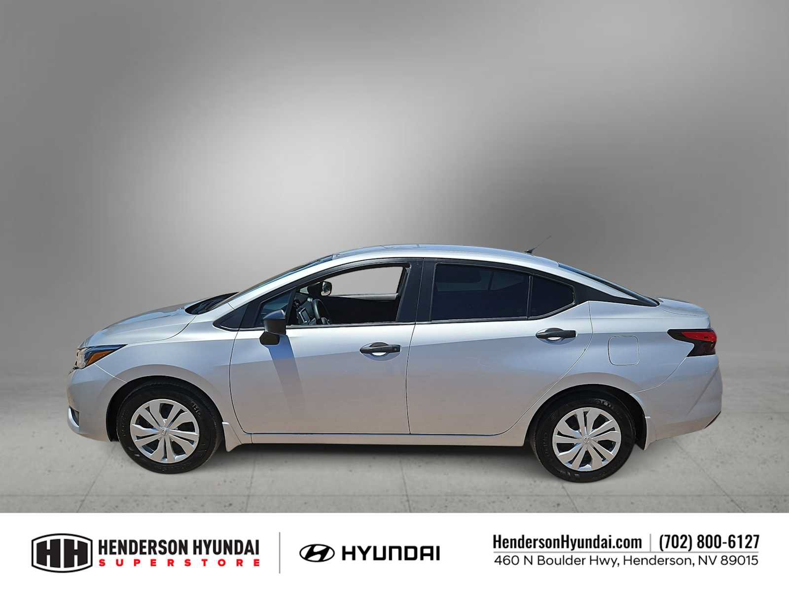 Used 2025 Nissan Versa S w/ Trunk Package FWD image 5