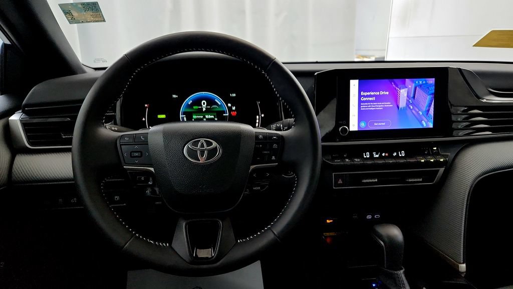 Used 2025 Toyota Camry SE w/ Convenience Package AWD/4WD image 27