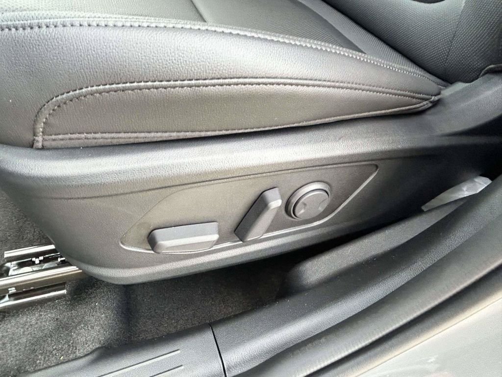 New 2026 Hyundai Tucson SEL Plus FWD image 16