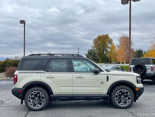 New 2025 Ford Bronco Sport Outer Banks w/ Outer Banks Tech Package+ image 2