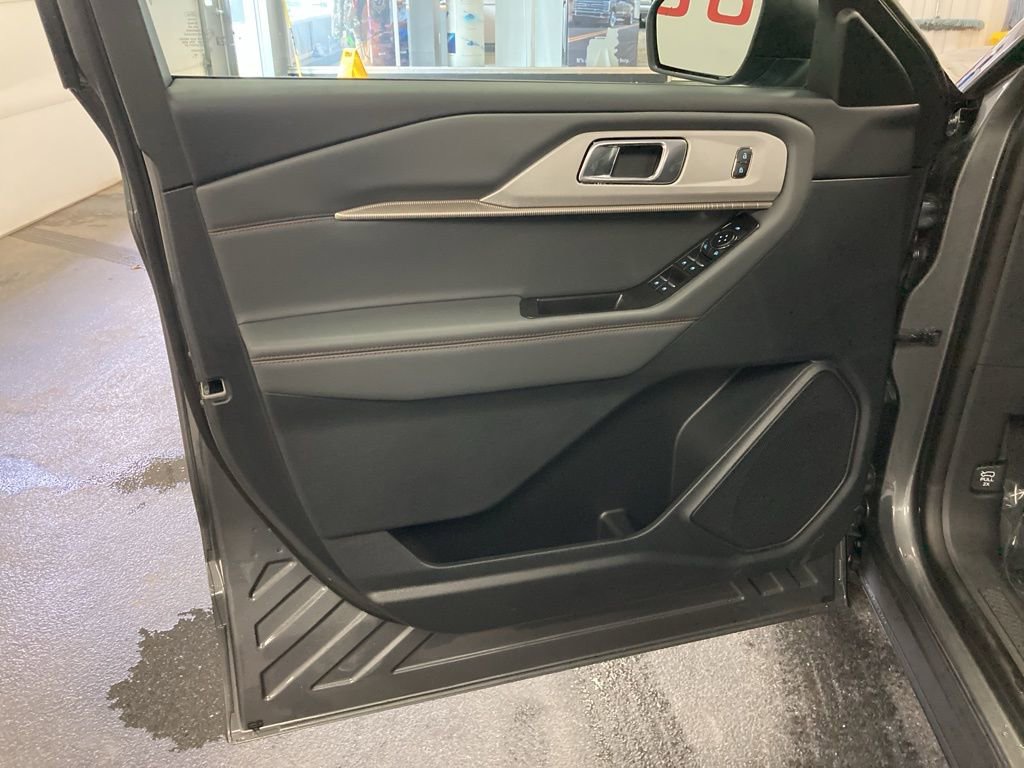 New 2026 Ford Explorer Active image 17