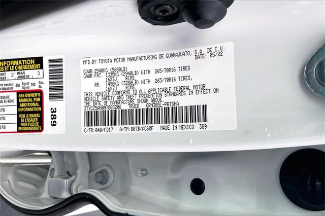 Used 2022 Toyota Tacoma TRD Off-Road image 36