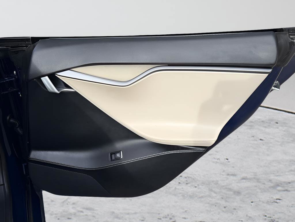 Used 2020 Tesla Model S Performance image 26