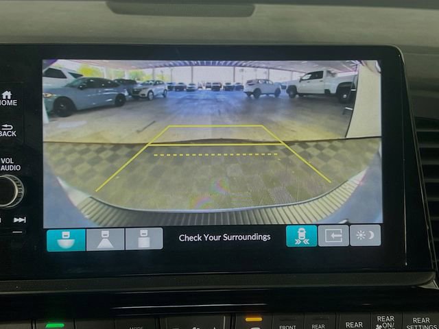 Used 2025 Honda Odyssey Touring image 22