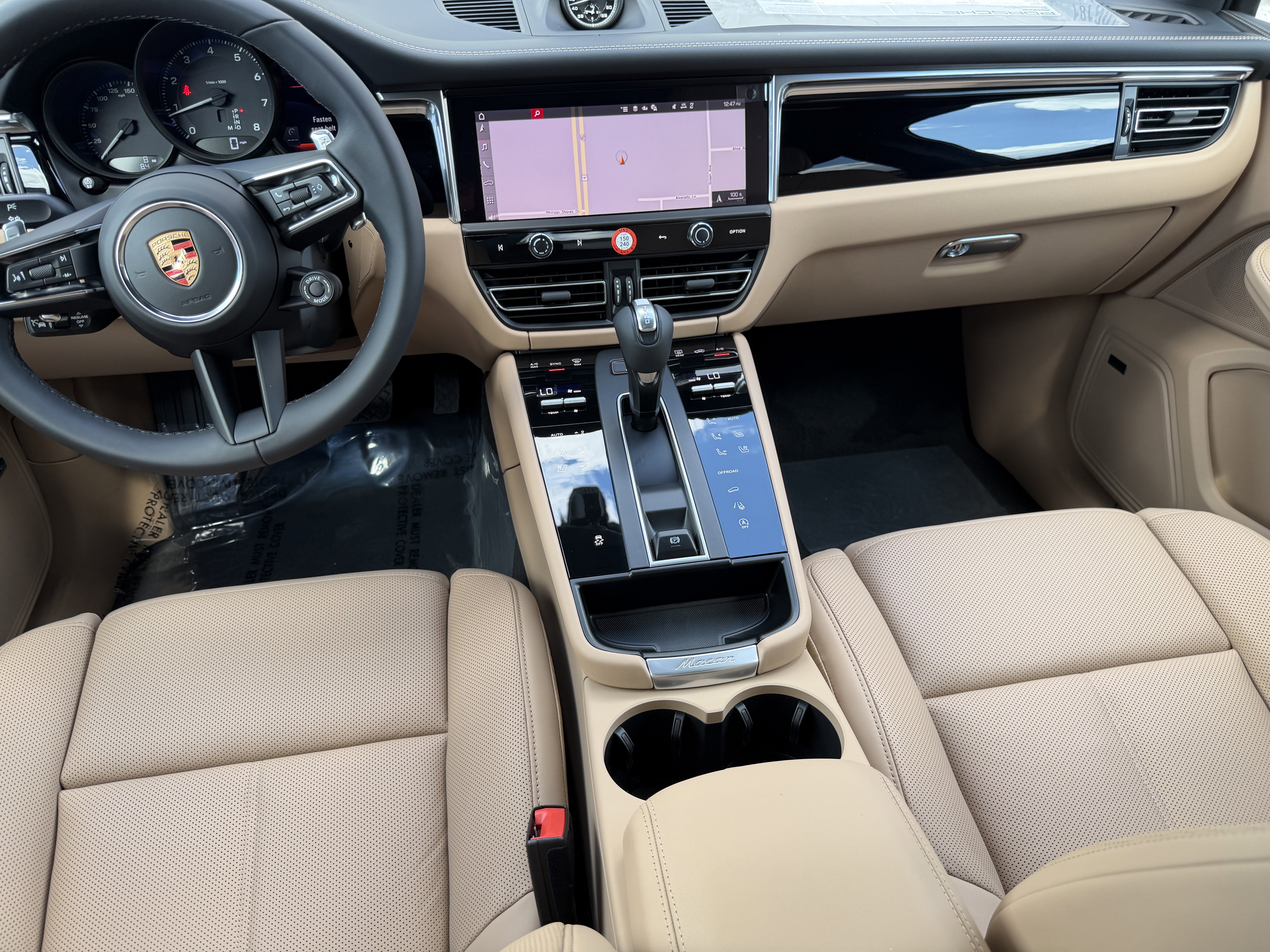 New 2026 Porsche Macan AWD/4WD image 17