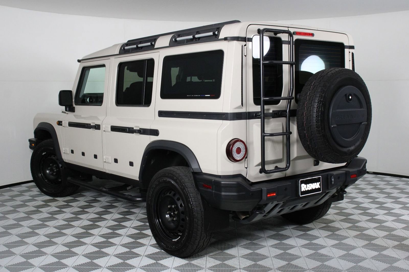 Used 2024 INEOS Grenadier AWD/4WD image 4