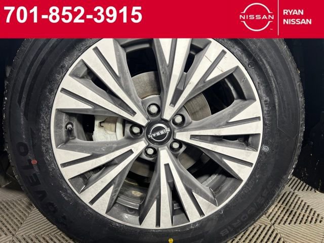 Certified 2023 Nissan Rogue SV image 14