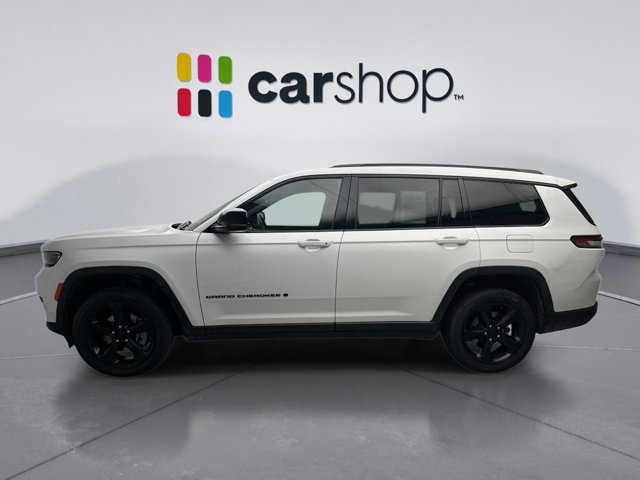Used 2023 Jeep Grand Cherokee L Laredo AWD/4WD image 2