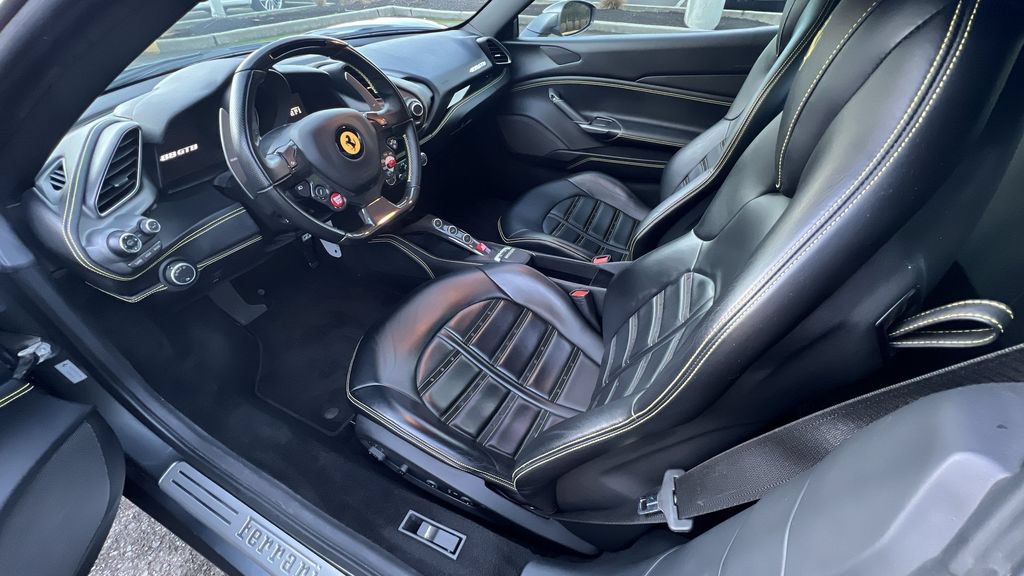 Certified 2019 Ferrari 488 GTB RWD image 28