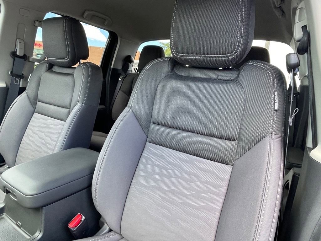 Used 2024 Nissan Frontier SV w/ Technology Package image 20