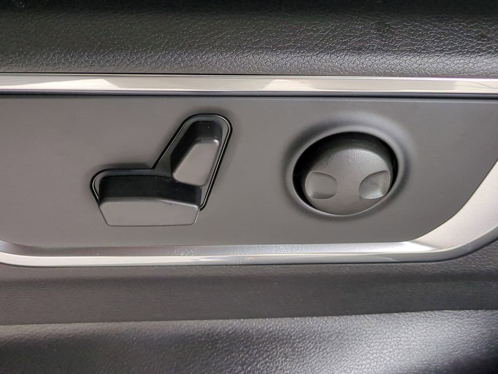 New 2026 RAM 1500 Laramie w/ Night Edition image 20