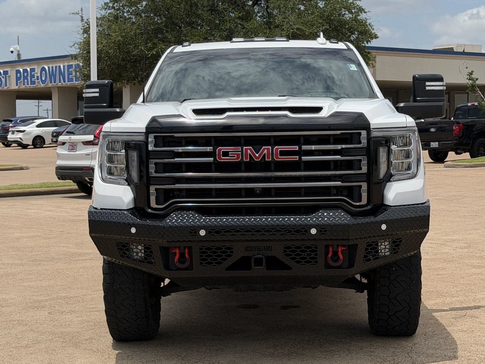Used 2022 GMC Sierra 2500 AT4 w/ AT4 Premium Plus Package AWD/4WD image 9