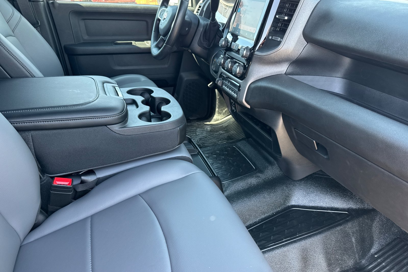New 2026 RAM 5500 Tradesman w/ Chrome Appearance Group AWD/4WD image 14