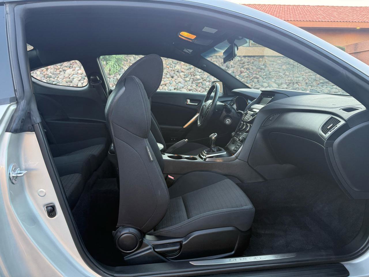 Used 2013 Hyundai Genesis 2.0T RWD image 13
