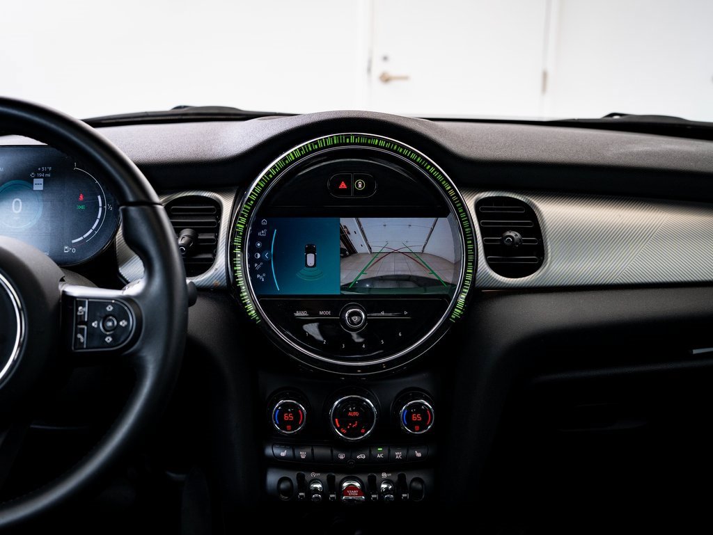 Used 2023 MINI Cooper 2-Door Hardtop image 29