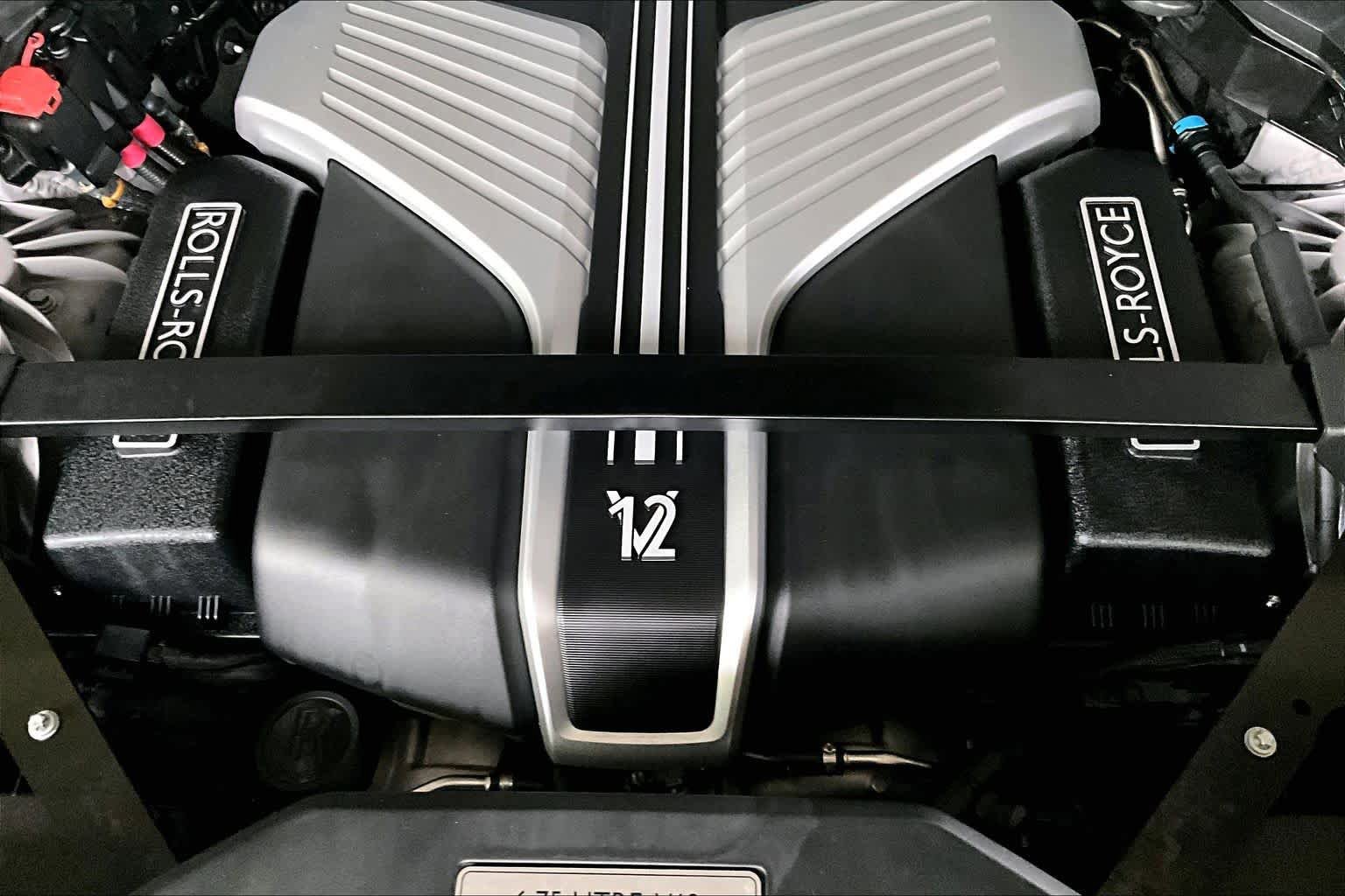 Used 2022 Rolls-Royce Cullinan AWD/4WD image 32