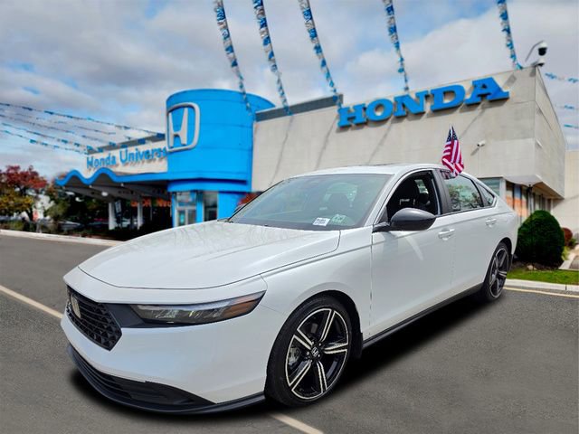 Used 2024 Honda Accord Sport image 1