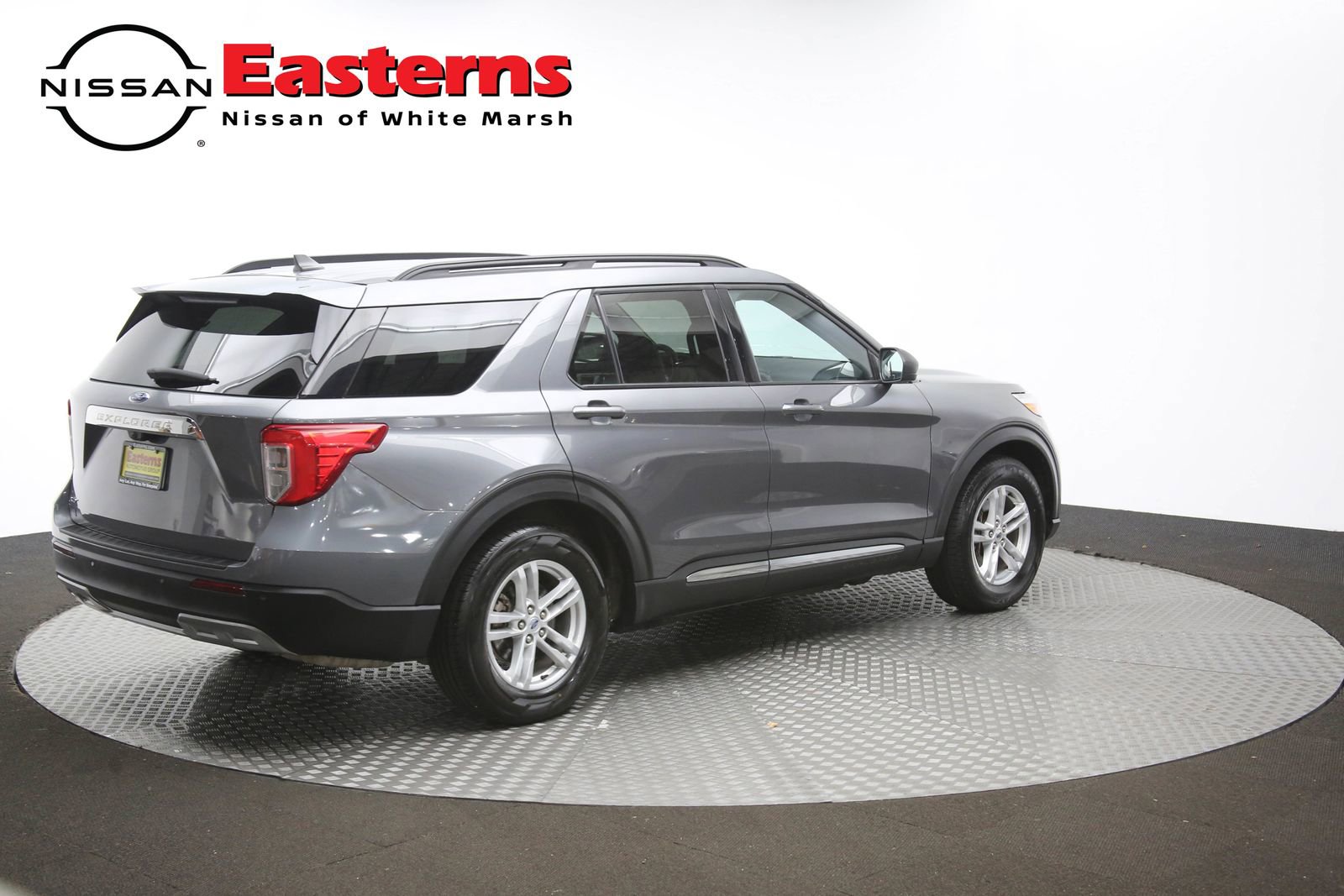 Used 2023 Ford Explorer XLT w/ Equipment Group 202A image 41
