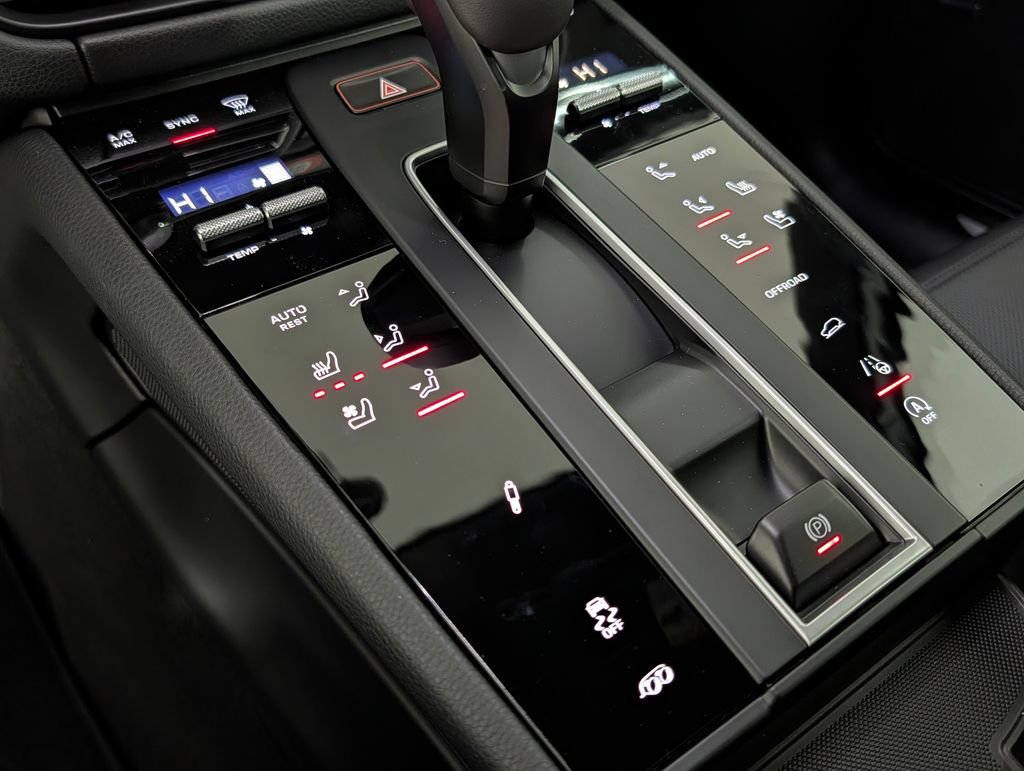 New 2026 Porsche Macan S image 33