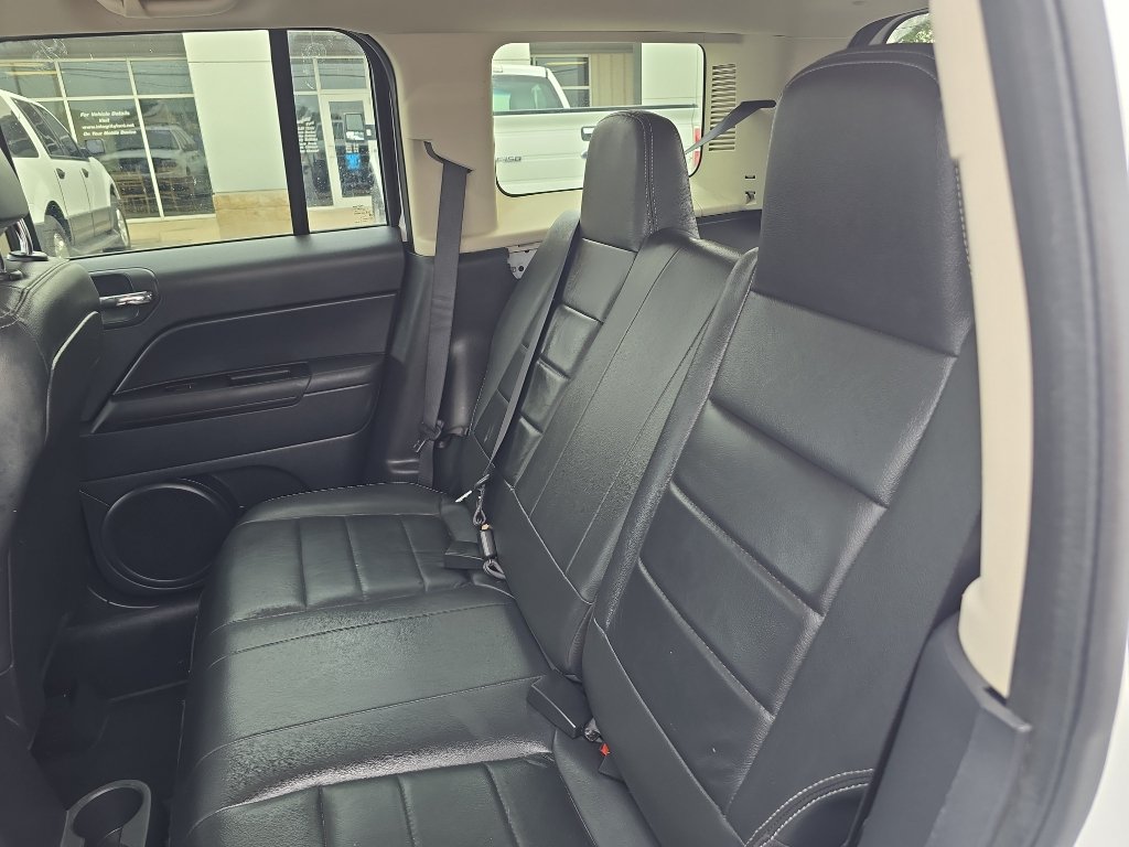 Used 2015 Jeep Patriot High Altitude AWD/4WD image 19