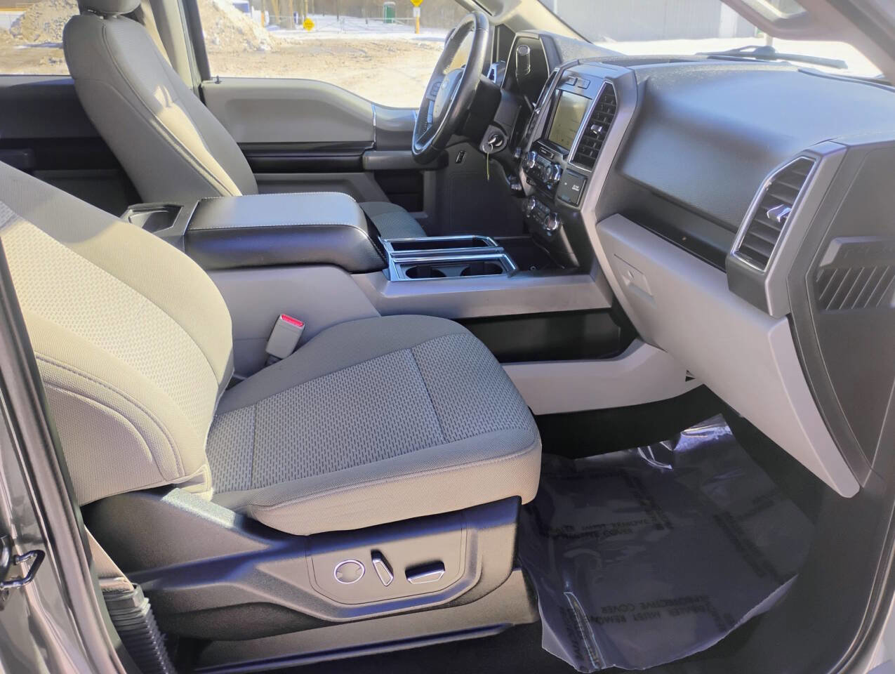 Used 2017 Ford F150 XLT w/ Equipment Group 302A Luxury image 12