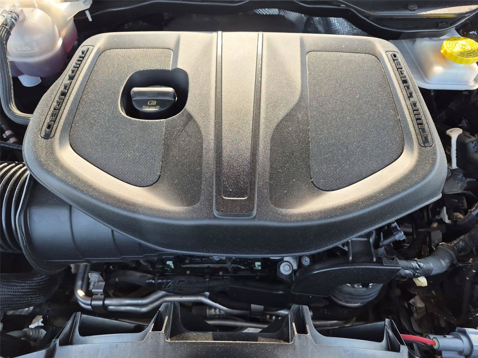 Used 2025 RAM 1500 Laramie AWD/4WD image 40