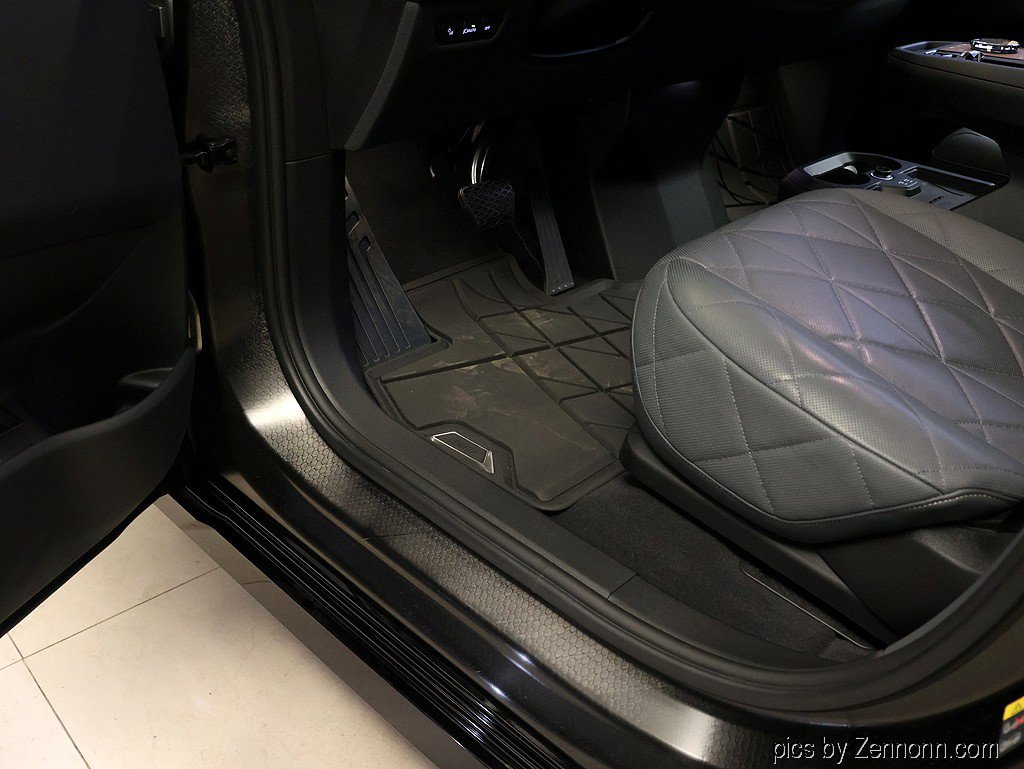 Used 2023 BMW iX M60 w/ Executive Package AWD/4WD image 29
