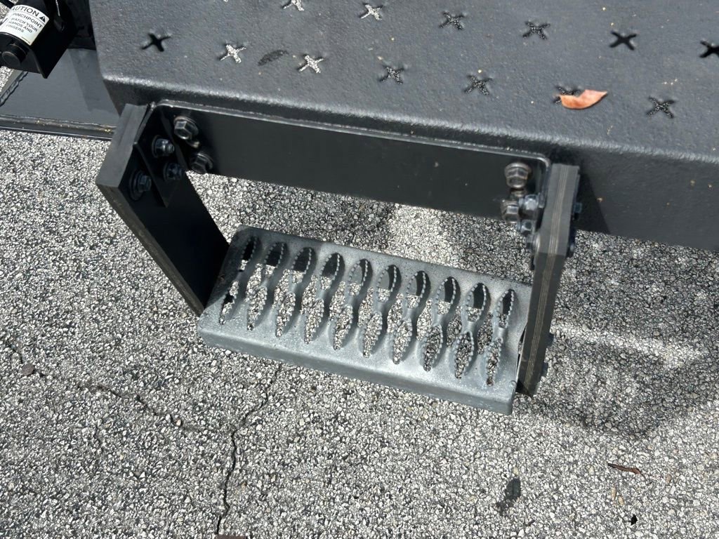 New 2023 RAM 5500 Tradesman w/ Max Tow Package image 24