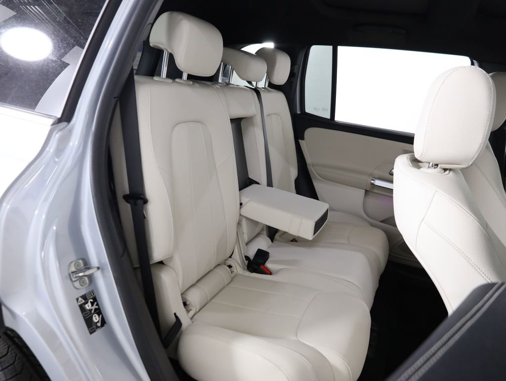 Certified 2026 Mercedes-Benz GLB 250 4MATIC image 55
