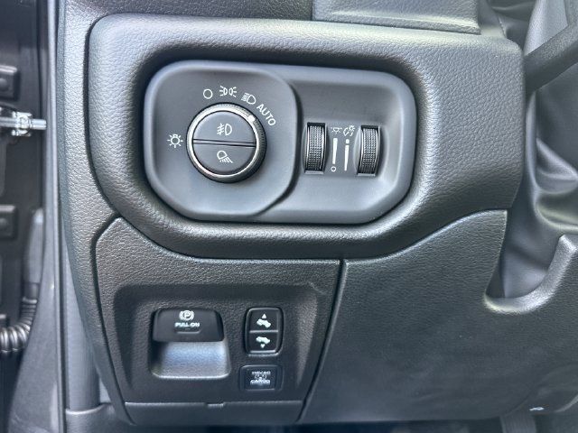 New 2027 RAM 1500 4x4 Crew Cab image 16