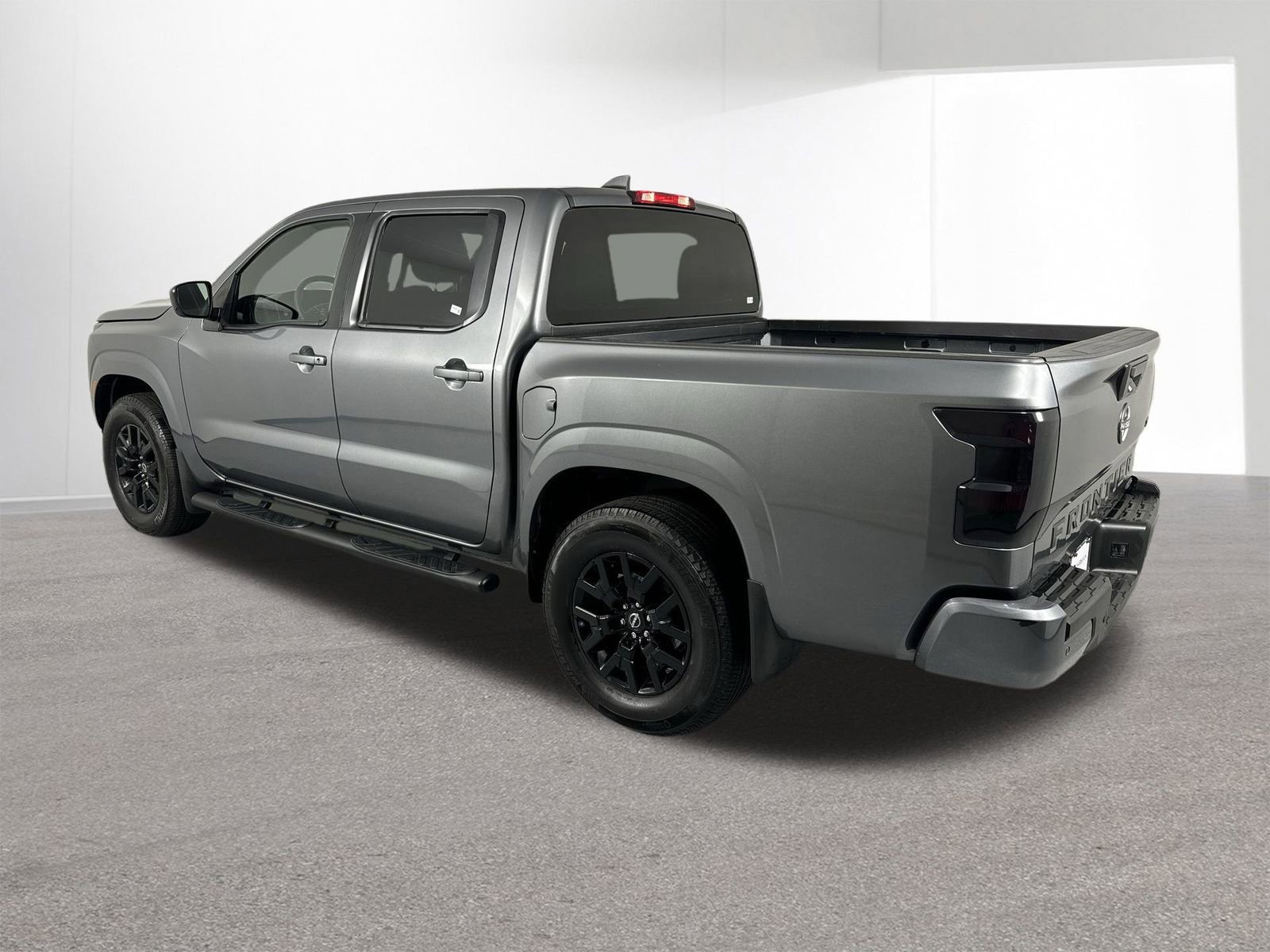 Certified 2023 Nissan Frontier SV w/ Midnight Edition Package image 34