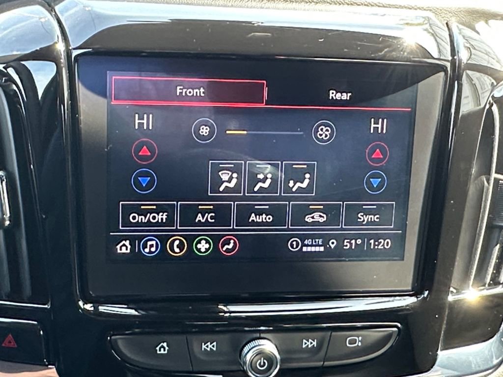 Used 2023 Chevrolet Traverse LT image 15