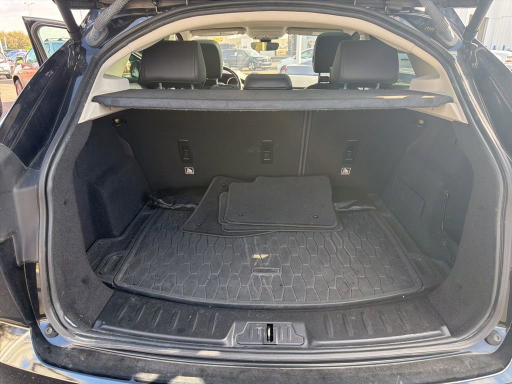 Used 2018 Jaguar E-PACE SE image 26