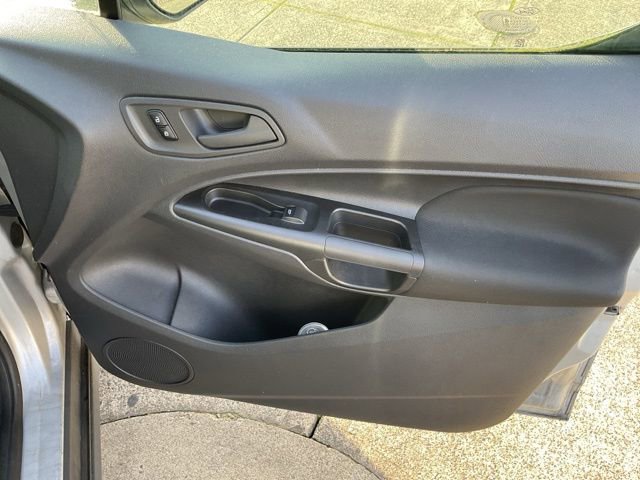 Used 2016 Ford Transit Connect XL image 29