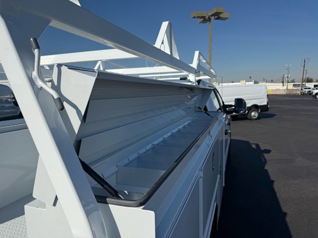 New 2026 Ford F250 XL w/ XL Chrome Package image 11