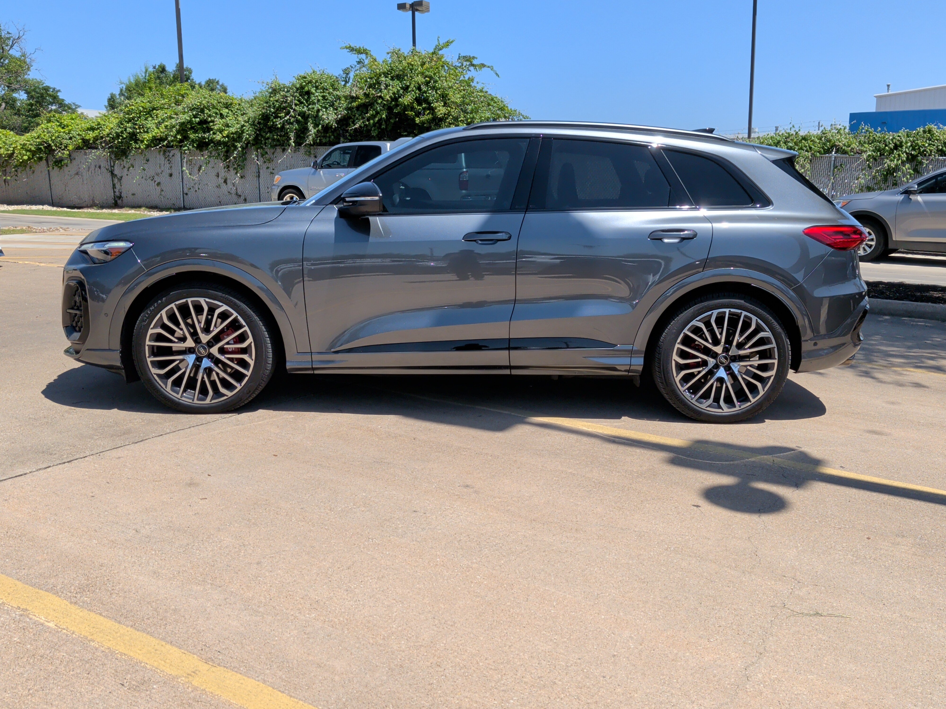 Certified 2025 Audi SQ5 Premium Plus AWD/4WD image 7