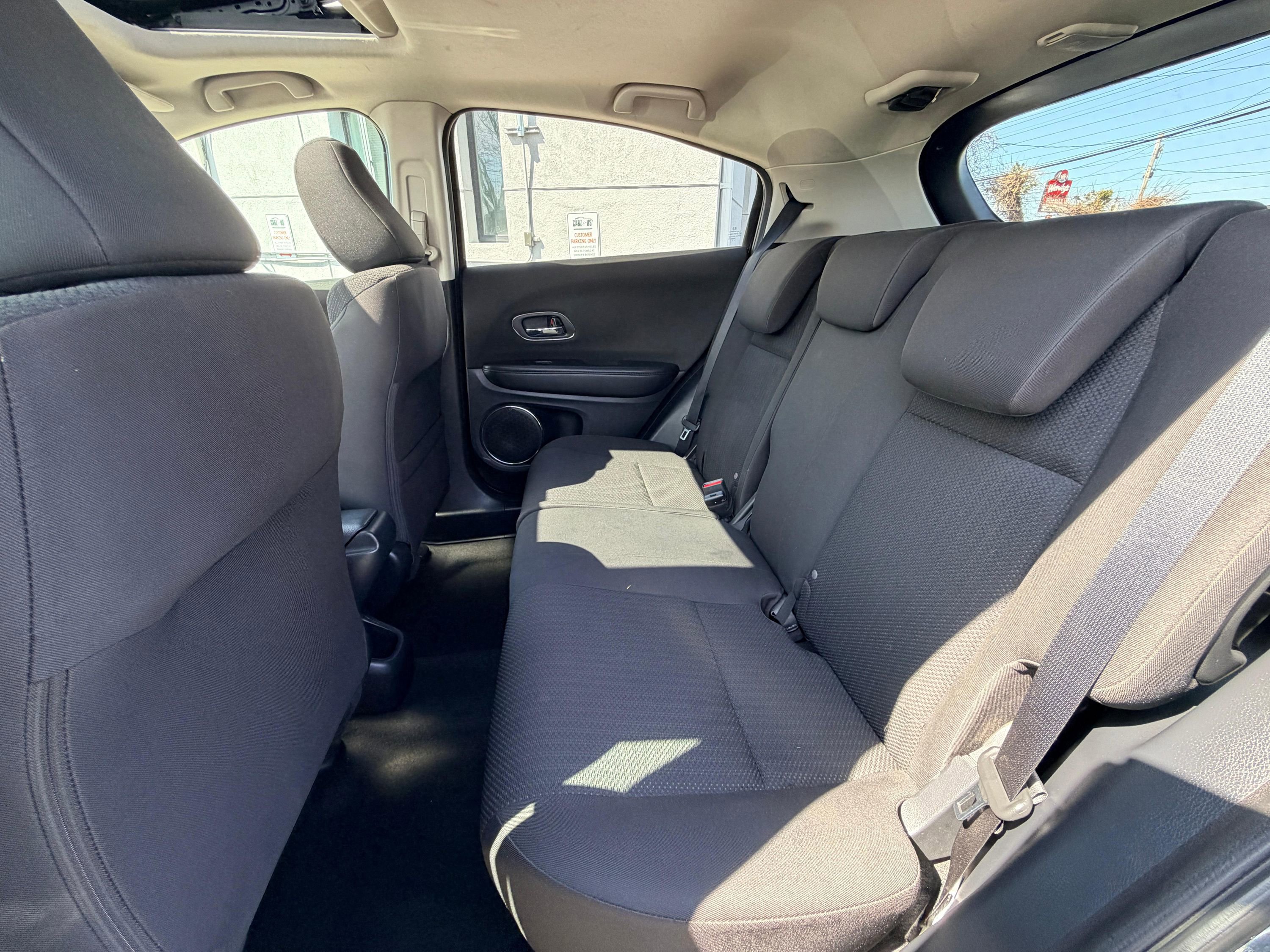 Used 2018 Honda HR-V EX image 25