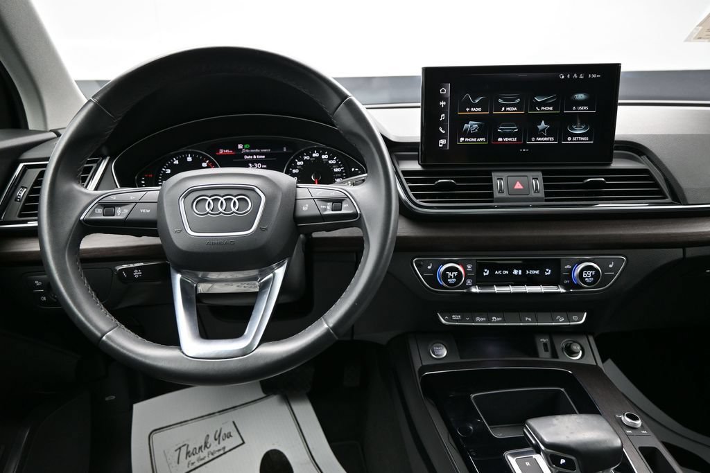 Used 2022 Audi Q5 2.0T Premium w/ Convenience Package AWD/4WD image 14