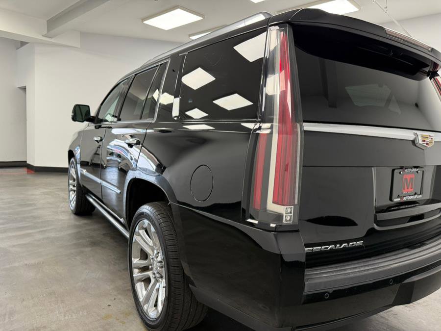 Used 2015 Cadillac Escalade Premium image 21