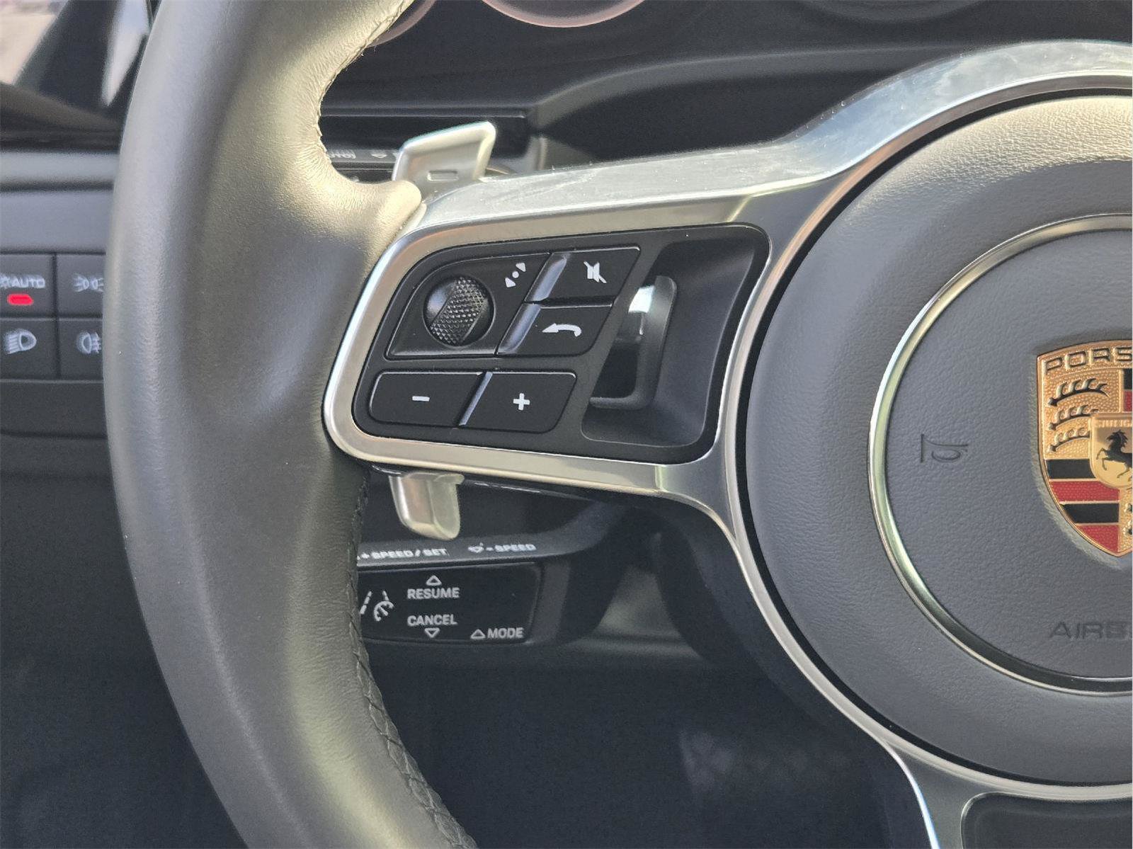 Used 2022 Porsche Cayenne Platinum Edition AWD/4WD image 25